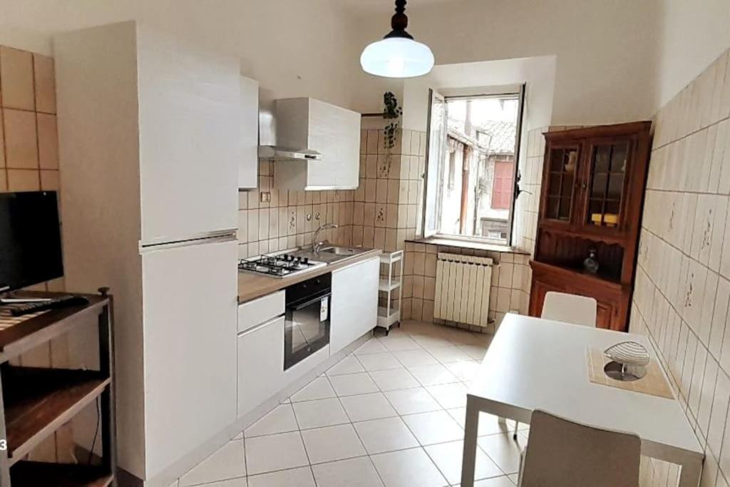 Appartamento *Piazza Italia* Vicino Autostrada*Roma 40 Min.* Orte Esterno foto